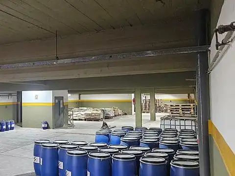 Galpon en Venta 40  mts Fondo