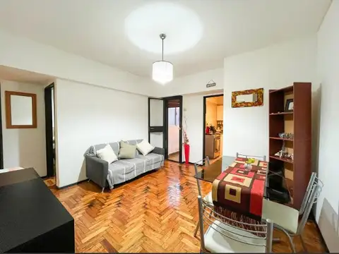 Av. Diaz Velez al 3800 , Piso 4