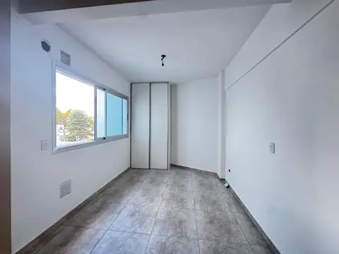 Departamento en Alquiler con 2 cochera