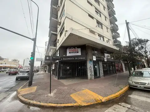 Av. Santa Fe al 1800