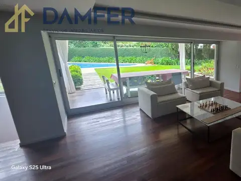 Casa en Venta en Punta Chica, USD 990.000