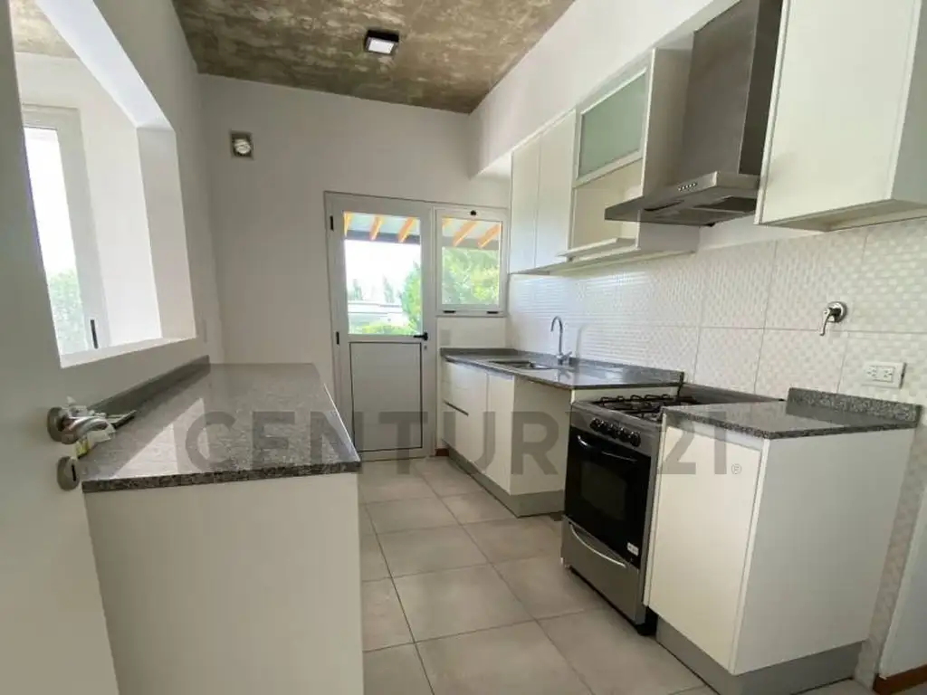 Casa en Pilar del Este - Santa Guadalupe