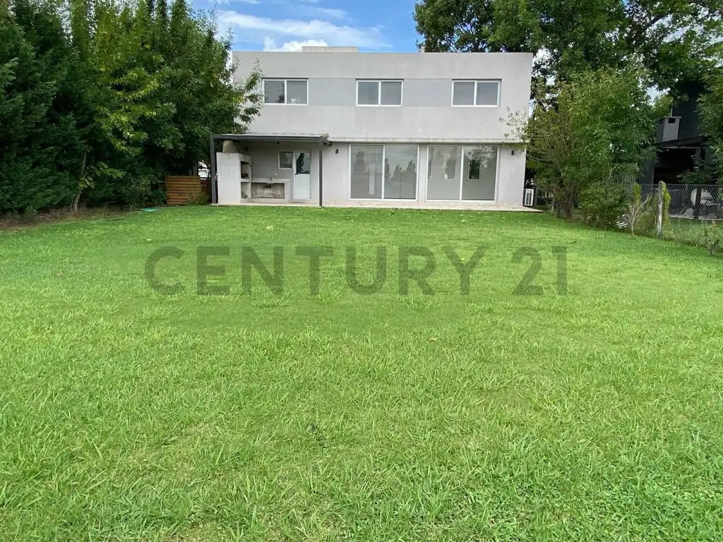 Casa en Venta en Pilar del Este - Santa Guadalupe - 4 dormitorios