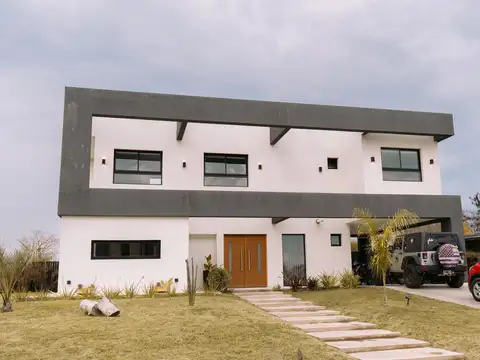 Casa en Venta en Countries y Barrios Cerrados en Escobar, Partido de Escobar