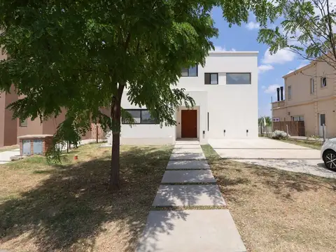 Leandro Niceforo Alem 3300