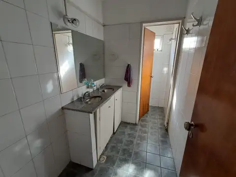 ALQUILER IMPORTANTE ESQUINA Gran local Zona Ramos Norte