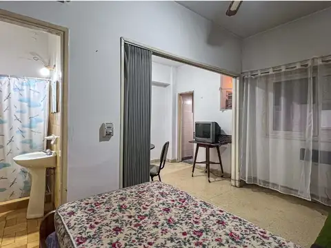 Venta Monoambiente Frente a Plaza  COLON