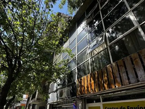 Local en Venta 40 años