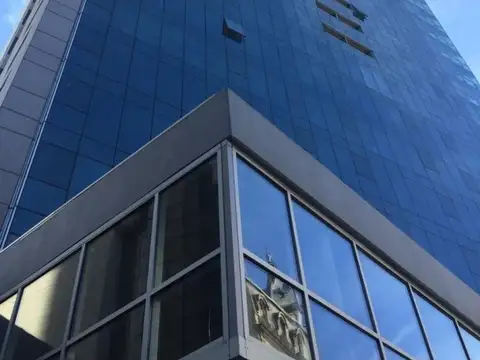 Oficina Piso entrepiso 1- 120m2  /1 cocheras