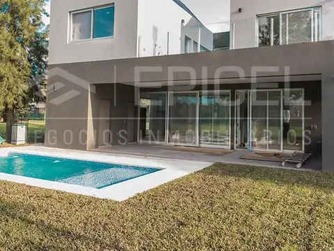 Casa en Venta de 5 dormitorios