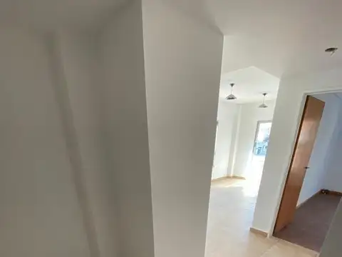 2 Amb - Frente - c/balcón - Muy luminoso