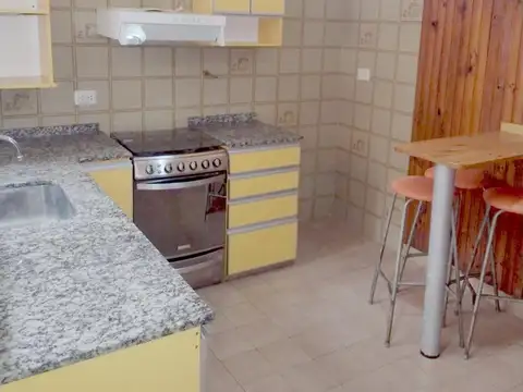 Depto Tipo Casa en Venta 50 años