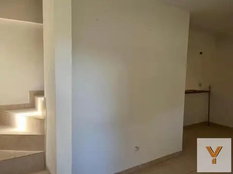 Casa en venta - 2 Dormitorios 2 Baños - Campana
