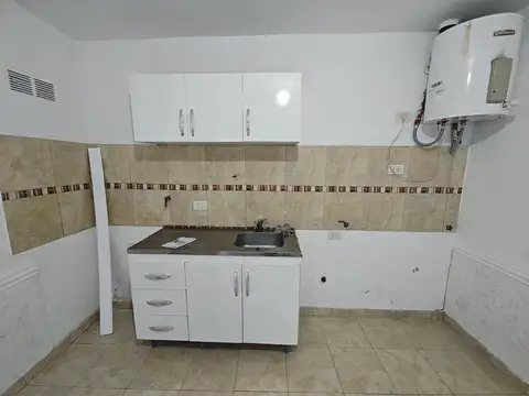 Departamento en Alquiler en Gregorio de Laferrere, $ 425.000