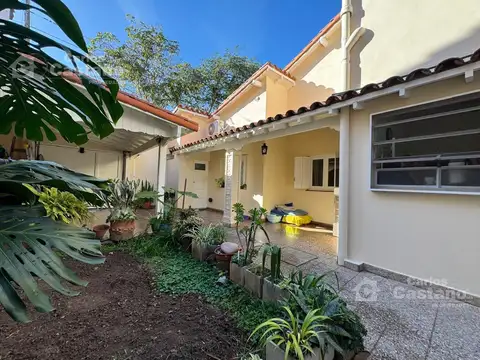 Impecable Chalet 4 Amb. con Jardín, Patio, Terraza y Playroom