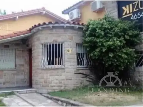 CASA EN VENTA : RAMOS MEJIA : con renta