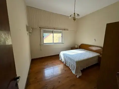 Departamento 5 ambientes con 2 baños