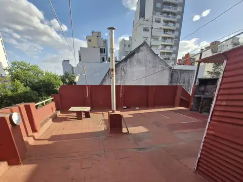 VENTA ALMAGRO DEPARTAMENTO TIPO CASA SIN EXPENSAS, CON TERRAZA PROPIA, EXCELENTE OPORTUNIDAD 