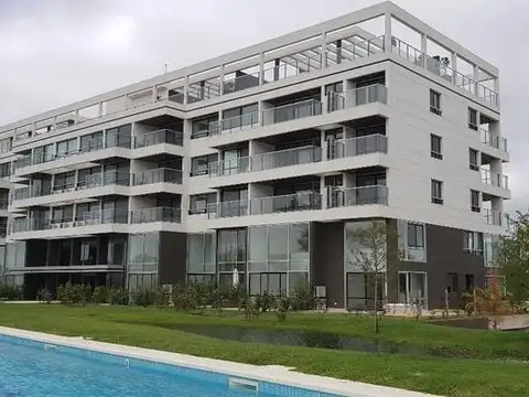 Excelente 2 amb en exclusivo complejo Residencias Pilar Golf. Cochera y baulera.