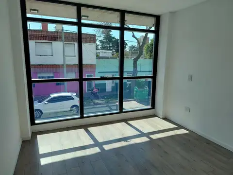 Departamento en Alquiler en Alberdi, $ 820.000
