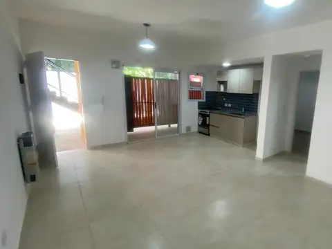 Los Narcisos 700, Piso PB