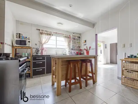 Depto Tipo Casa 4 ambientes con 2 baños