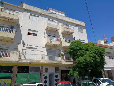 Calle 38 300, Piso 3