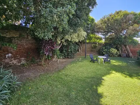 Casa 7 ambientes con 3 baños