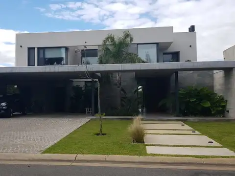 Casa en Venta en El Yacht 3 dormitorios, Nordelta 100