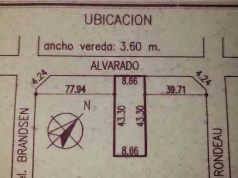 GALPON SOBRE LOTE DE 8.66 X 43.30 COCHERAS +2 LOCALES