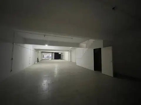 VENTA / DEPOSITO DE LOCAL EN PARQUE PATRICIOS