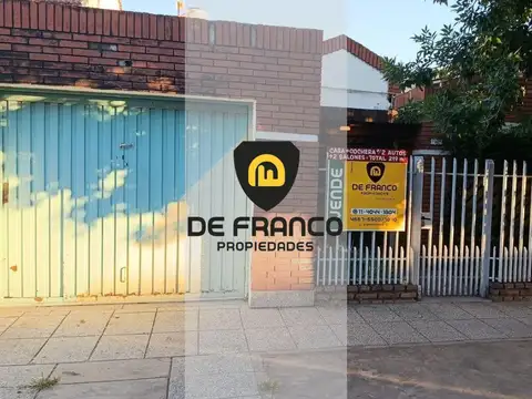 VENTA CASA 5 AMBIENTES EN LOS POLVORINES CON SALON