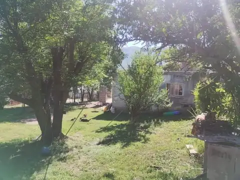 Casa en venta - 3 Dormitorios 1 Baño - 432Mts2 - Santa María de Punilla