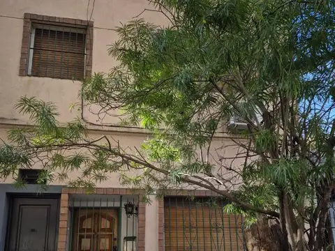 Depto Tipo Casa en Venta en Ramos Mejia, USD 105.000