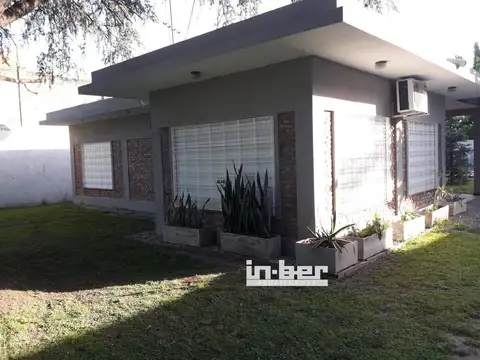 Casa - Venta - Argentina, Berazategui - Calle 359 1671