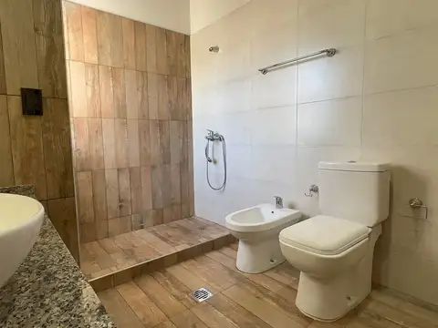 CASA EN ALQUILER BARRIO FURLOTTI, MAIPÚ, MENDOZA.