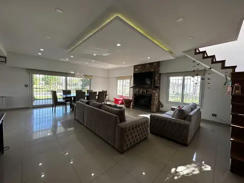 Casa en Venta de 4 dormitorios