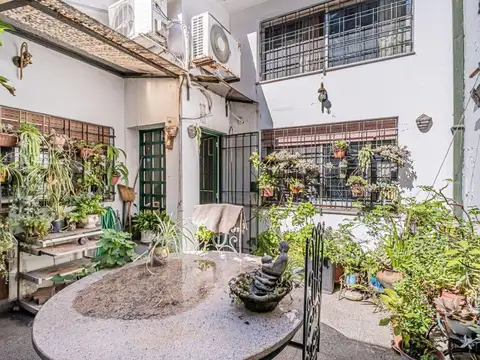 Casa en Venta en Chacarita, USD 350.000