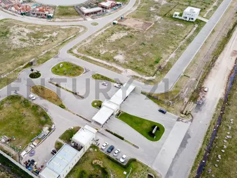 Lote/Terreno en venta en Barrio Santa Clara al Sur con fondo