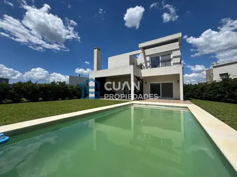 AYRES PLAZA CASA A LA VENTA - CUAN PROPIEDADES