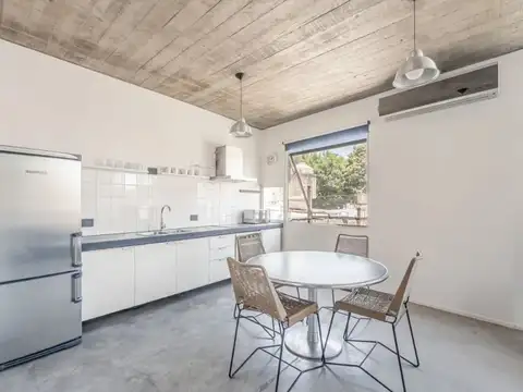 Depto Tipo Casa en Alquiler en Caballito, $ 1.400.000