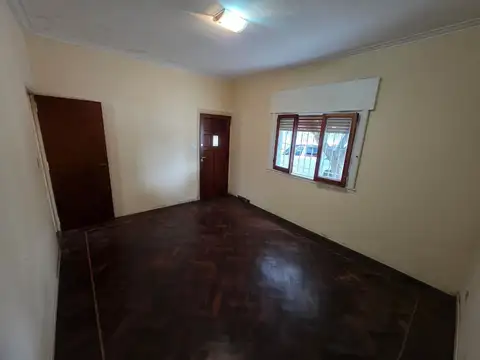 CASA 4 AMBIENTES EN VENTA TURDERA