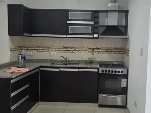 ALQUILER DEPARTAMENTO DE 3 AMBIENTES BERNAL OESTE