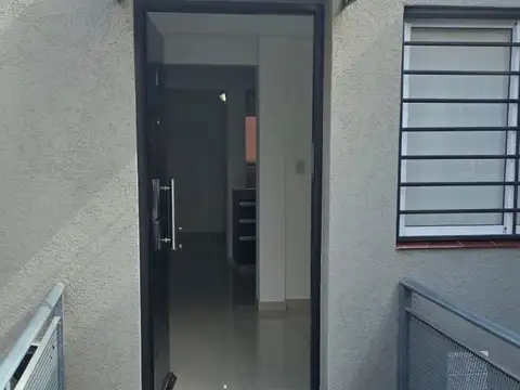 general alvarez 400, Piso 1