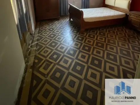 Casa en venta c/ cochera en Capitán Sarmiento