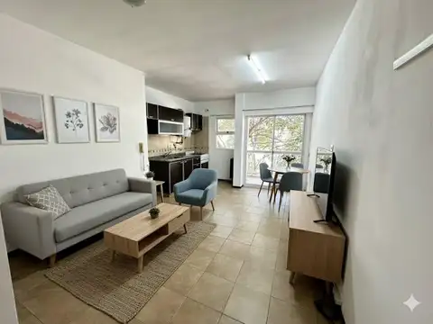 VENTA: Monoambiente en Echesortu con balcón al frente. 11 años de antigüedad. Ideal p/ renta fija.