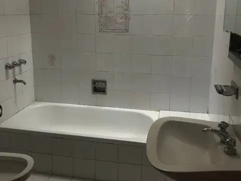 Casa 3 amb c/patio y garage 2 autos