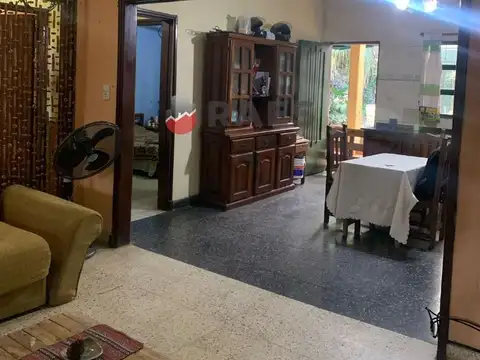 Casa 4 ambientes con 1 baño