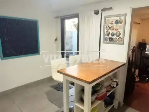 Depto Tipo Casa 4 ambientes con 2 baños