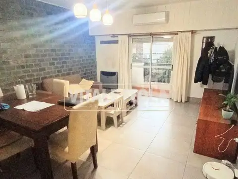VENTA CASA MULTIFAMILIAR CIUDADELA PH 4 AMB, 2 COCHERAS, PATIO Y DEPTO DE 2 AMB